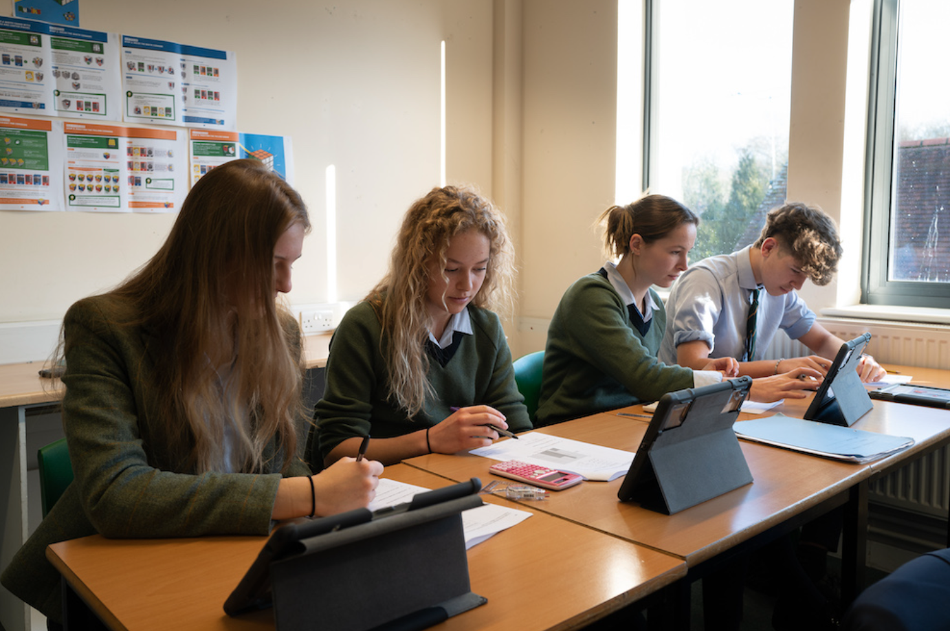 Moving schools in Year 11: the lowdown on one-year GCSE courses